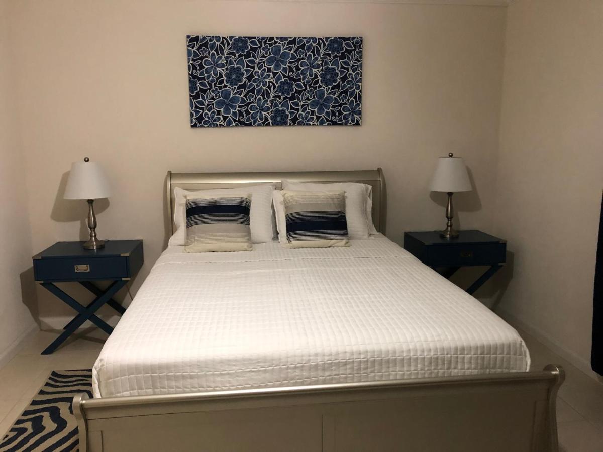 Anna'S Joye Chatham Montego Bay Exterior photo