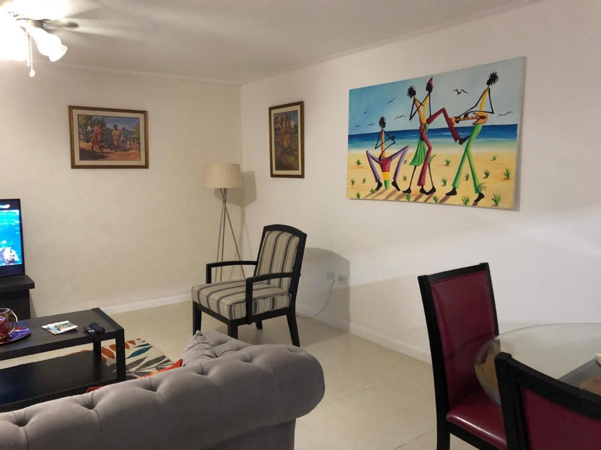 Anna'S Joye Chatham Montego Bay Exterior photo